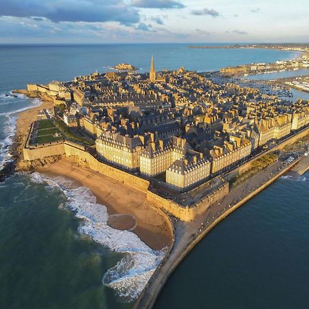 Demeures & Chateaux - Hotel De La Porte Saint-Malo ディナン エクステリア 写真