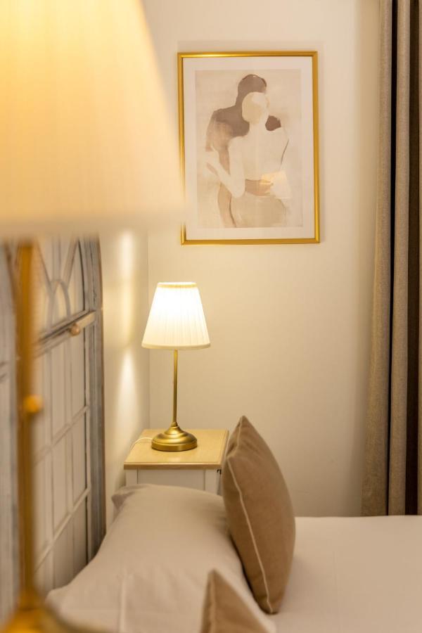 Demeures & Chateaux - Hotel De La Porte Saint-Malo ディナン エクステリア 写真